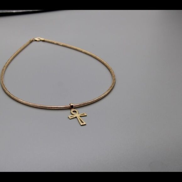 14k Gold Mesh Necklace and Ankh Cross - Picture 10 of 11